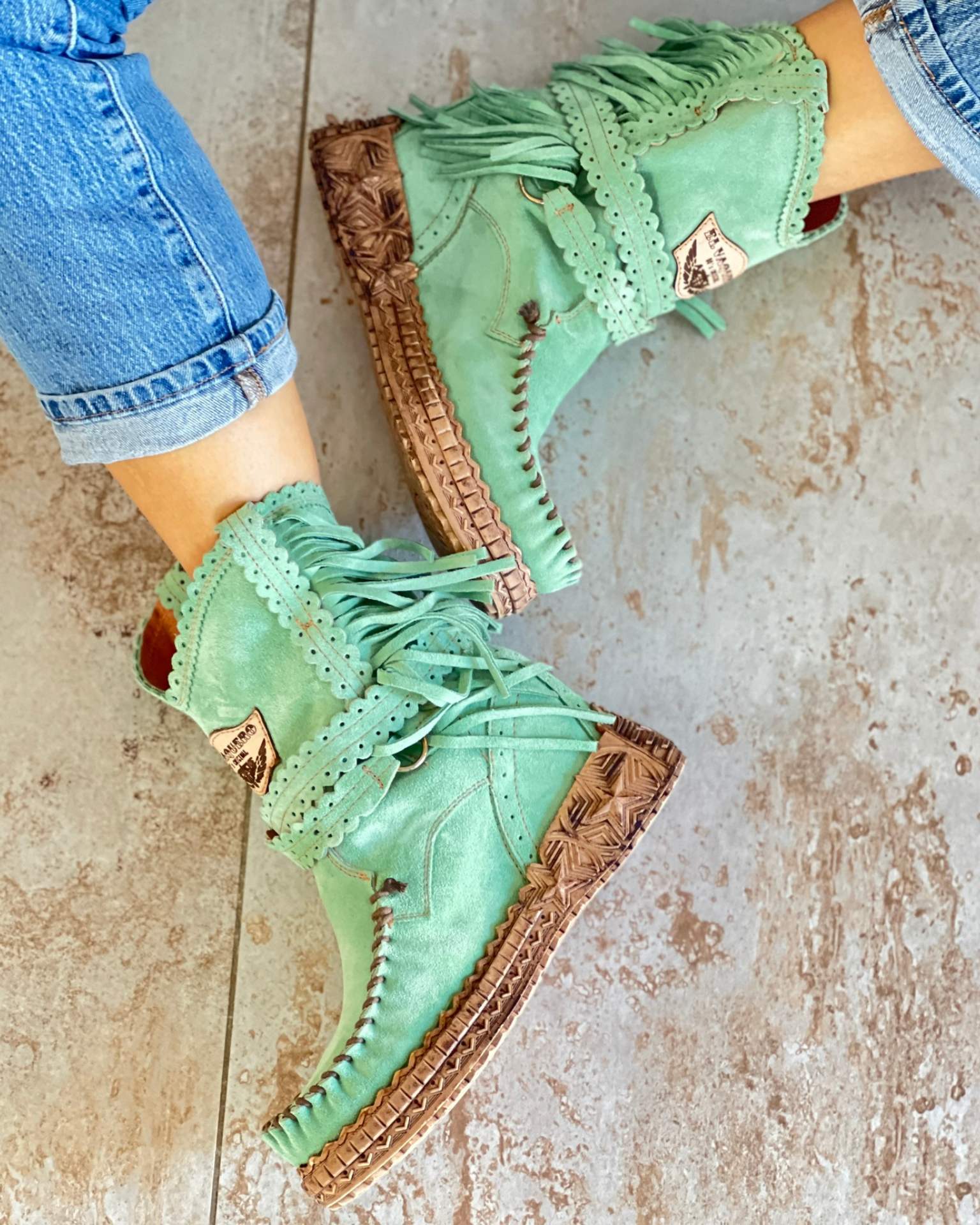 Arya Silverstone Green – El Vaquero