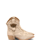 Kanya Silverstone Corda